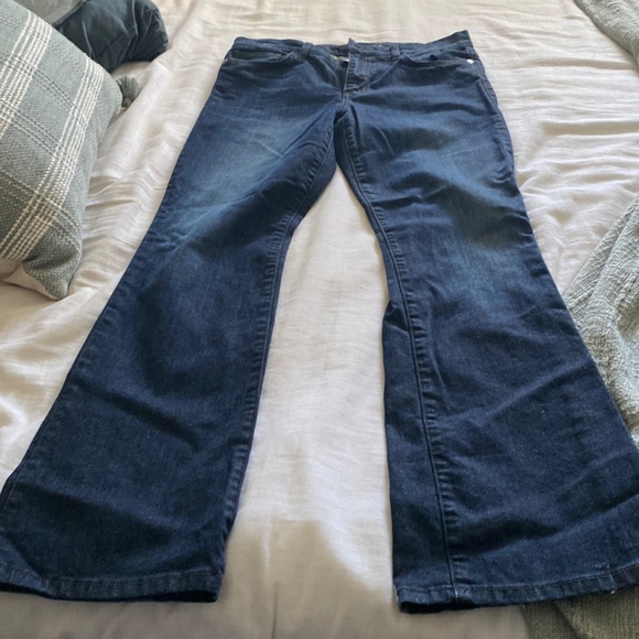 Used - Picture 1 of 1